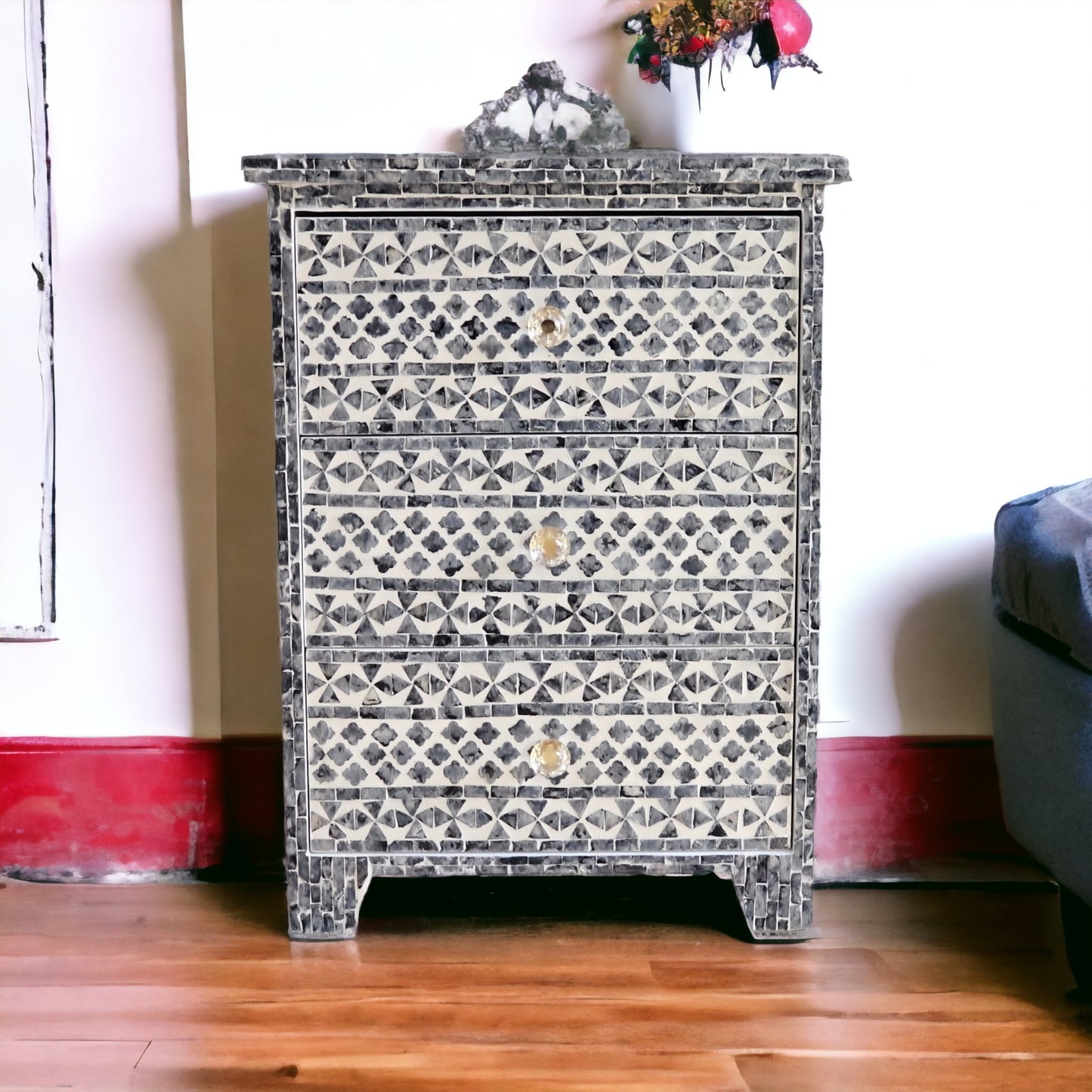 Mother of Pearl Victoria Side Table - decorstore