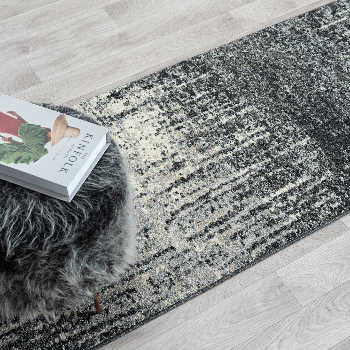 Astor 482 Ebony Designer Rug - decorstore