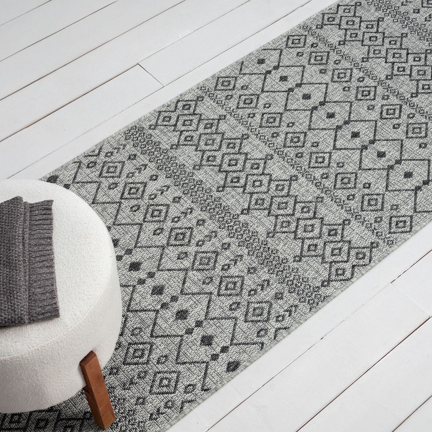 Alfresco 423 Lava Floor Runner Rug - decorstore
