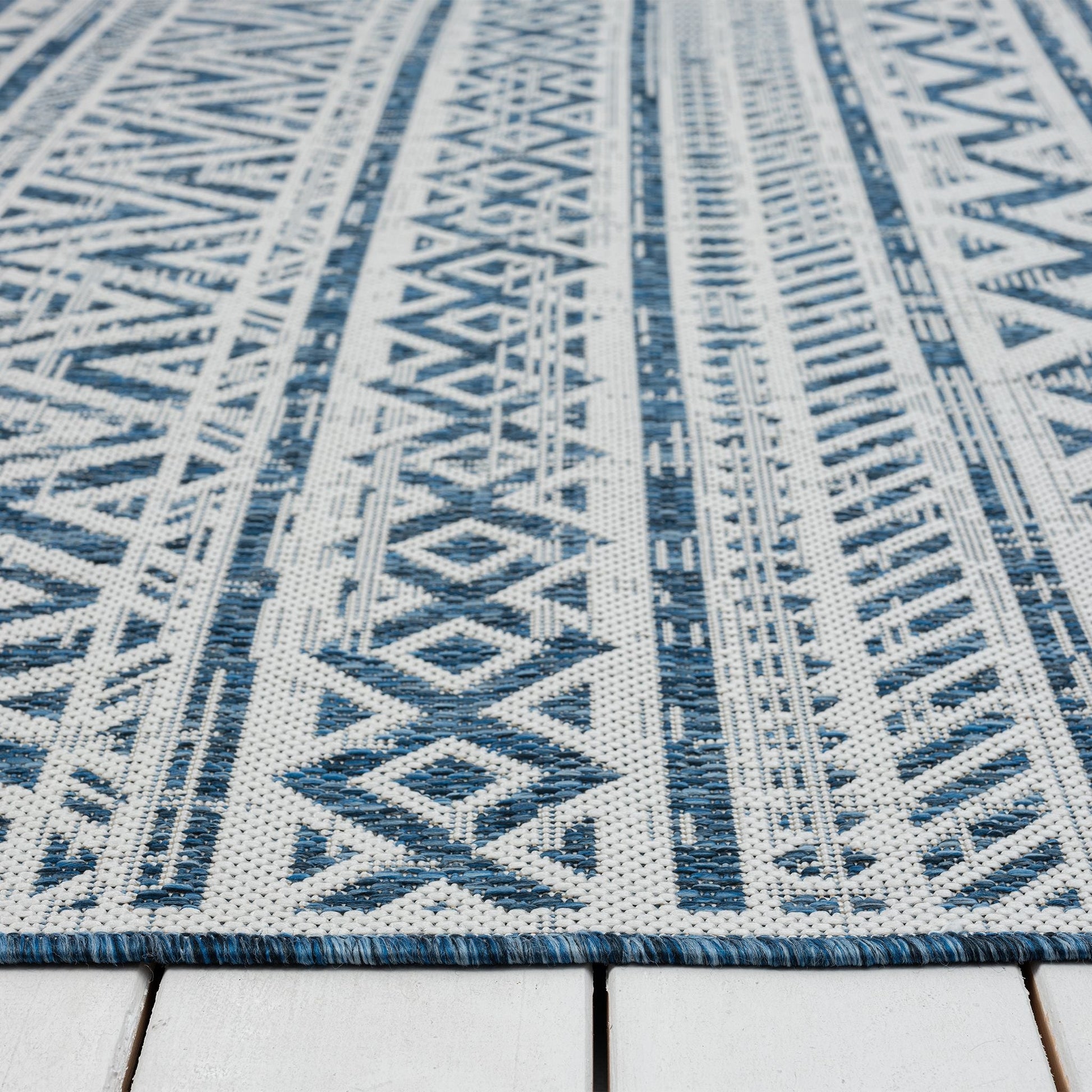 Patio 453 FrostFloor Runner Rug Designer Rug - decorstore