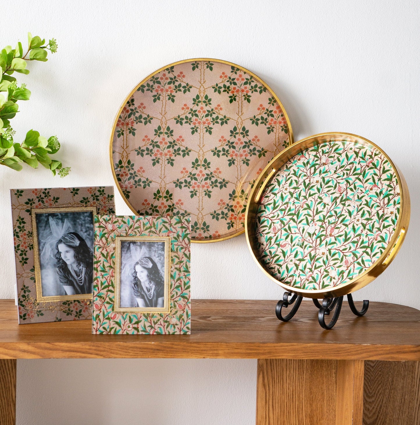 Decorative Round Trays – Set of Two - decorstore