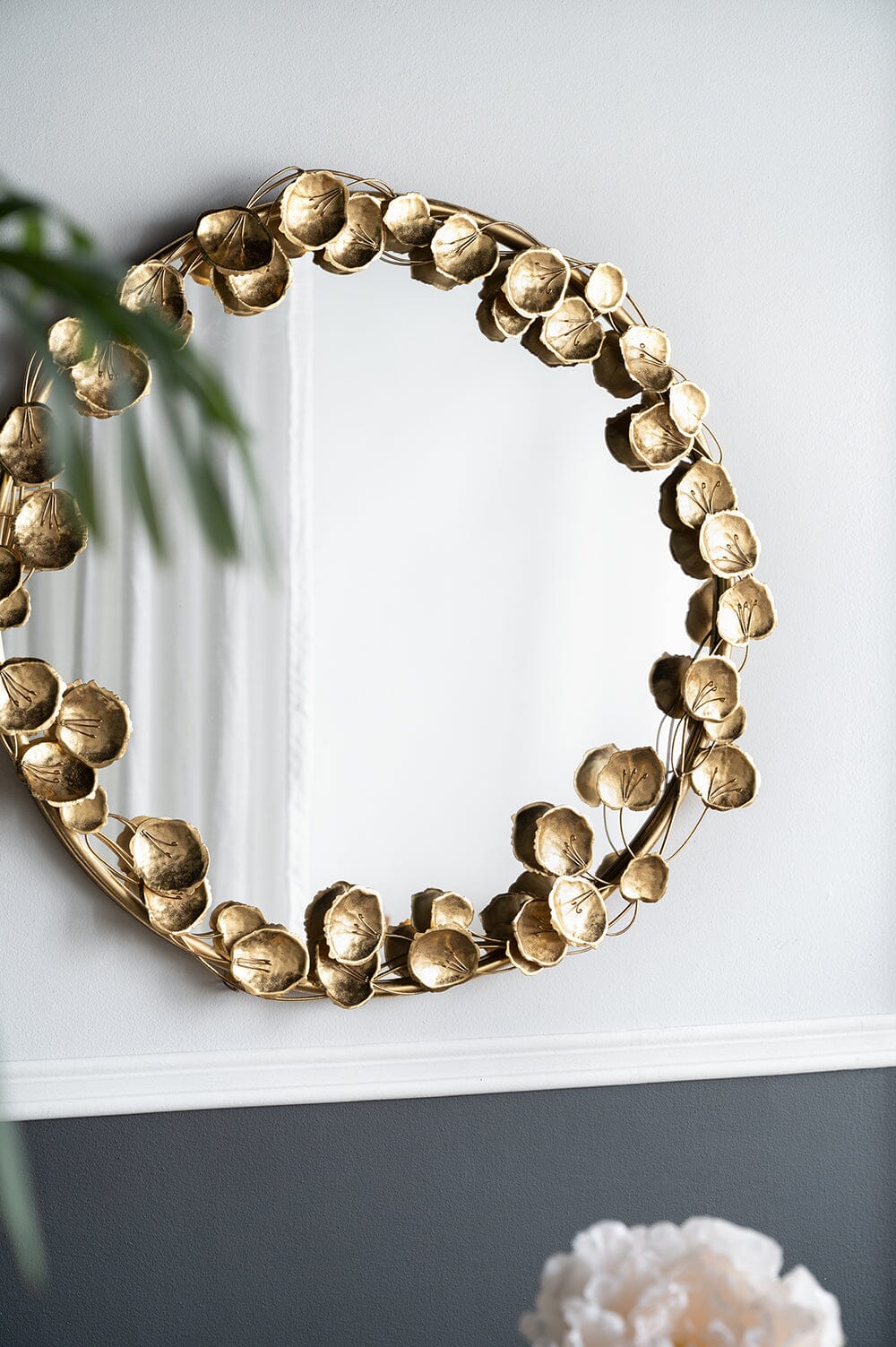 Gold Leaf Influencer Wall Mirror - decorstore