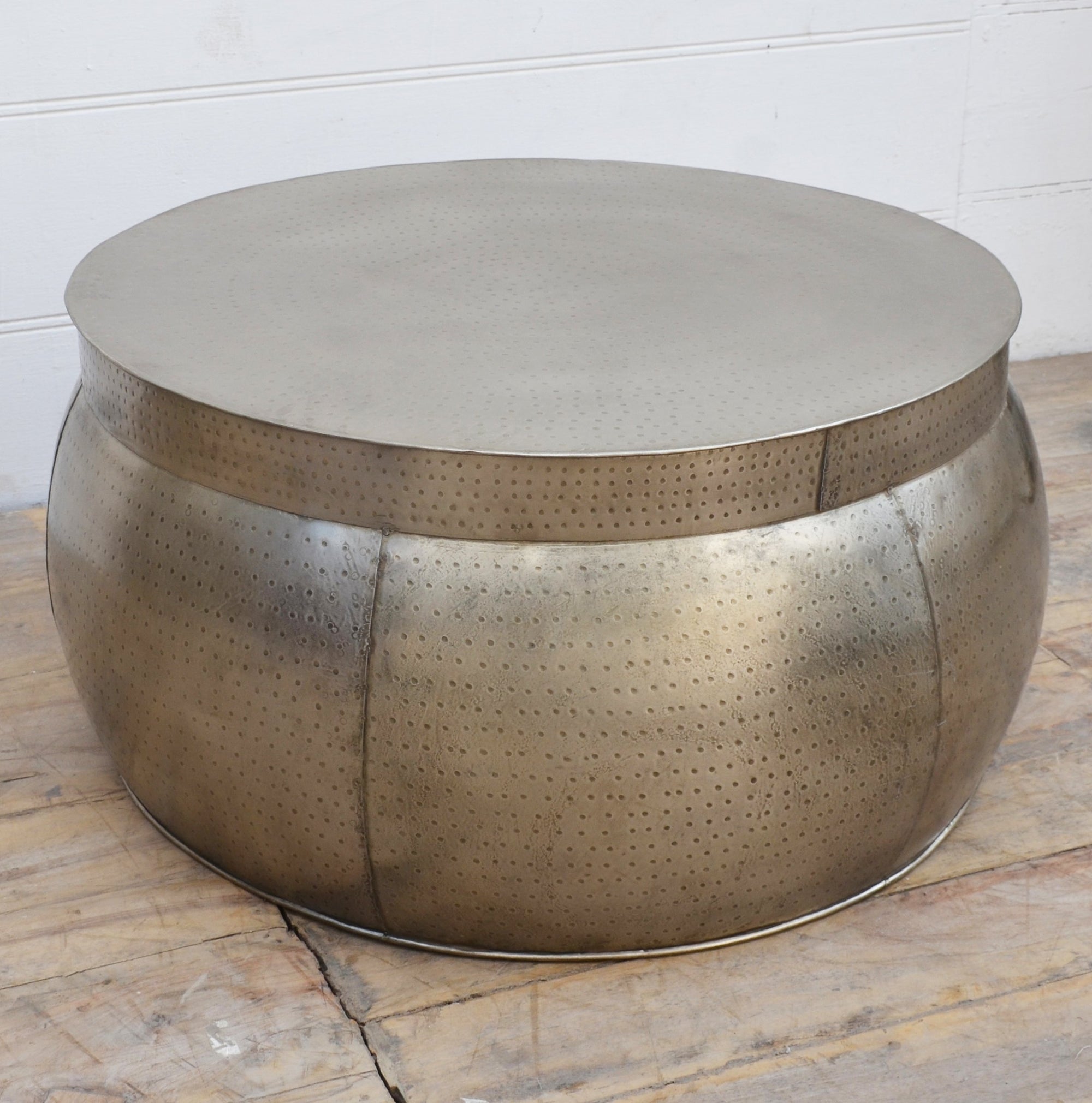 Hammered Metallic Coffee Table - decorstore