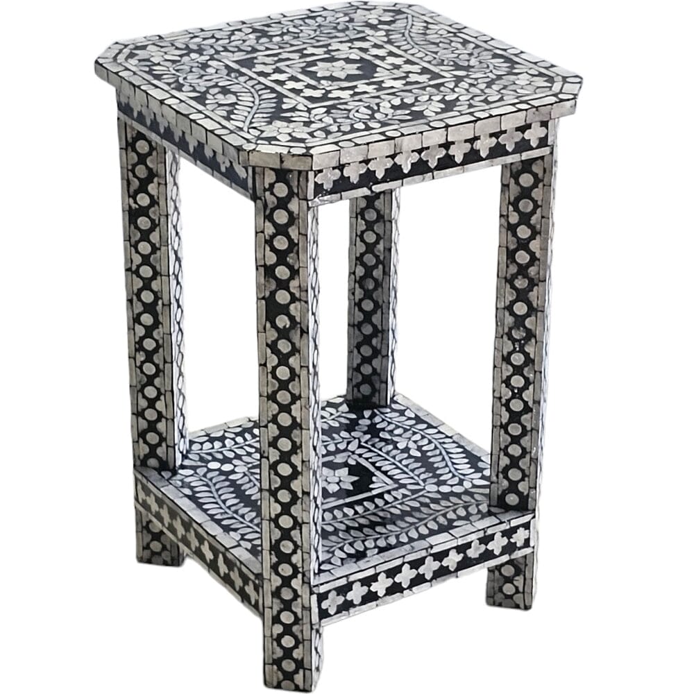 Mother of pearl Monochrome Chic Side Table - decorstore