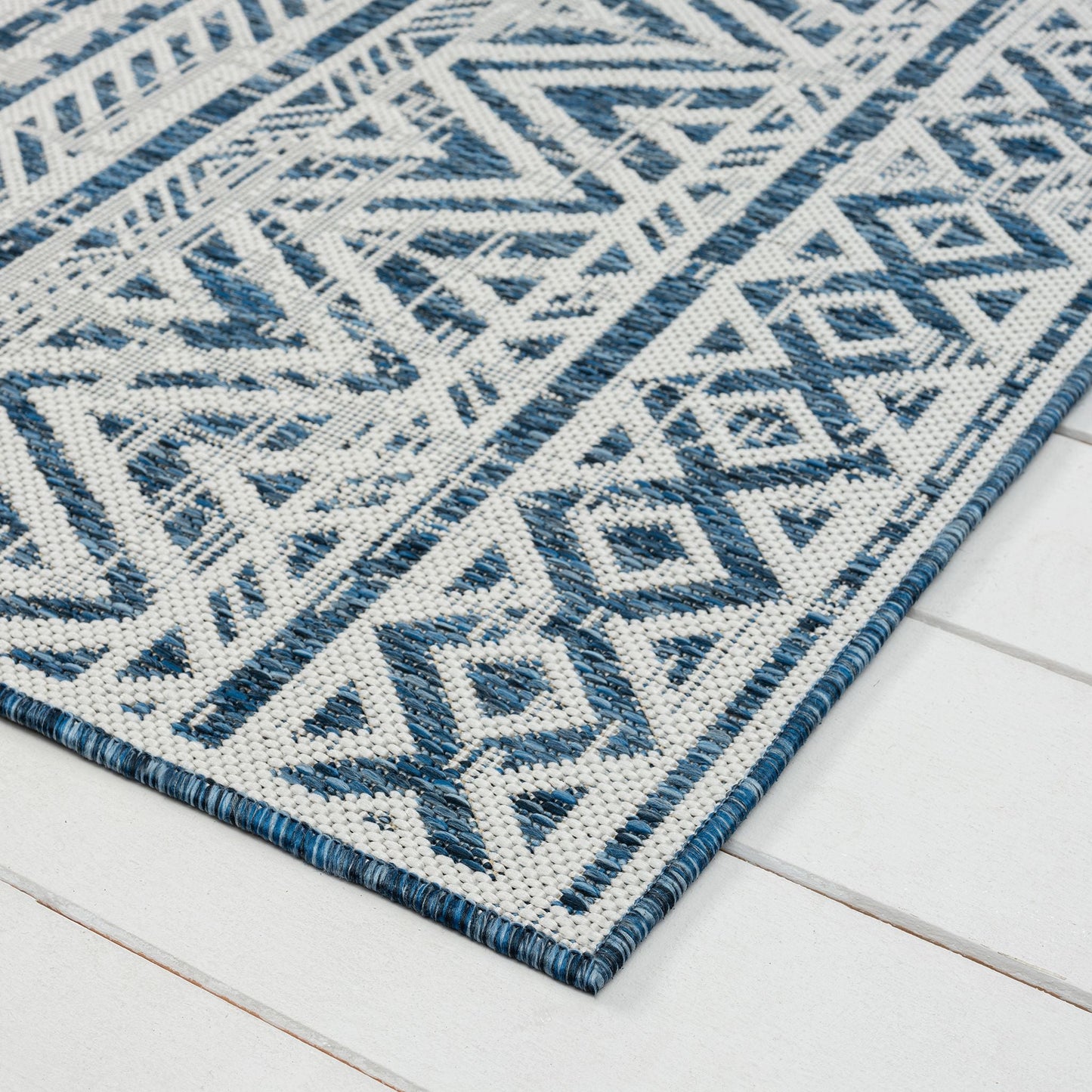 Patio 453 FrostFloor Runner Rug Designer Rug - decorstore