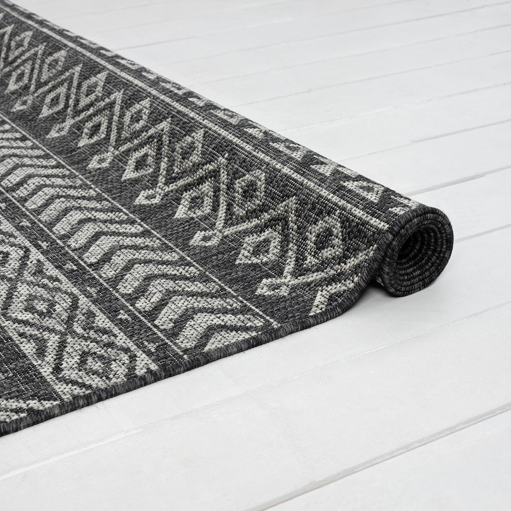 Alfresco 421 Charcoal Floor Runner Rug - decorstore