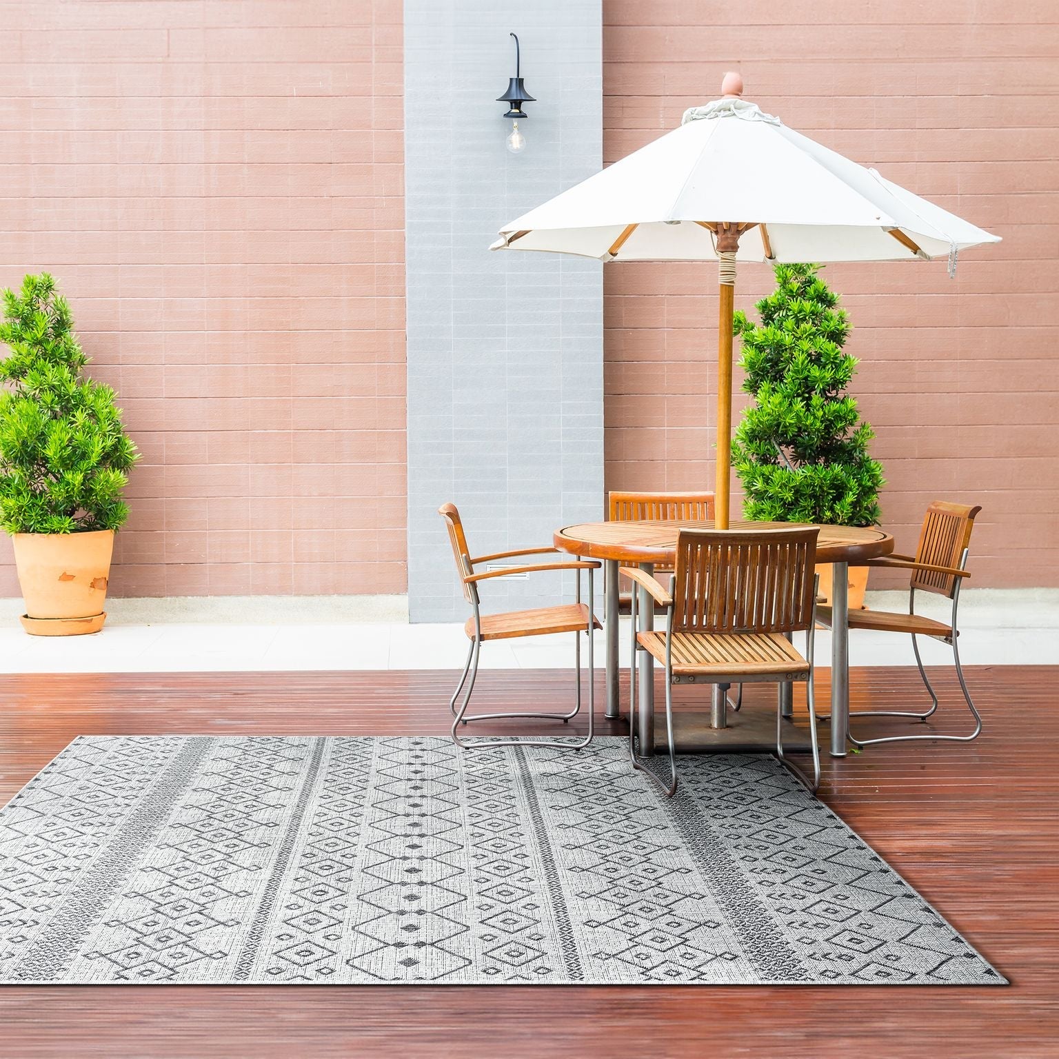 Alfresco 423 Lava Designer Rug - decorstore